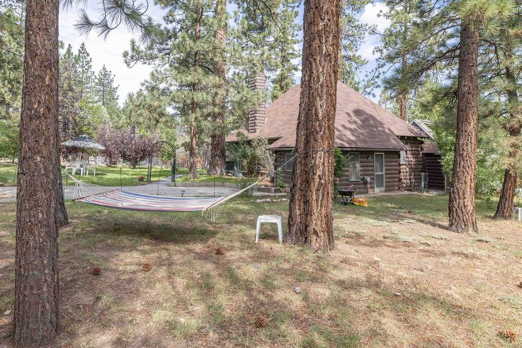 229 E Sherwood 229 E Sherwood