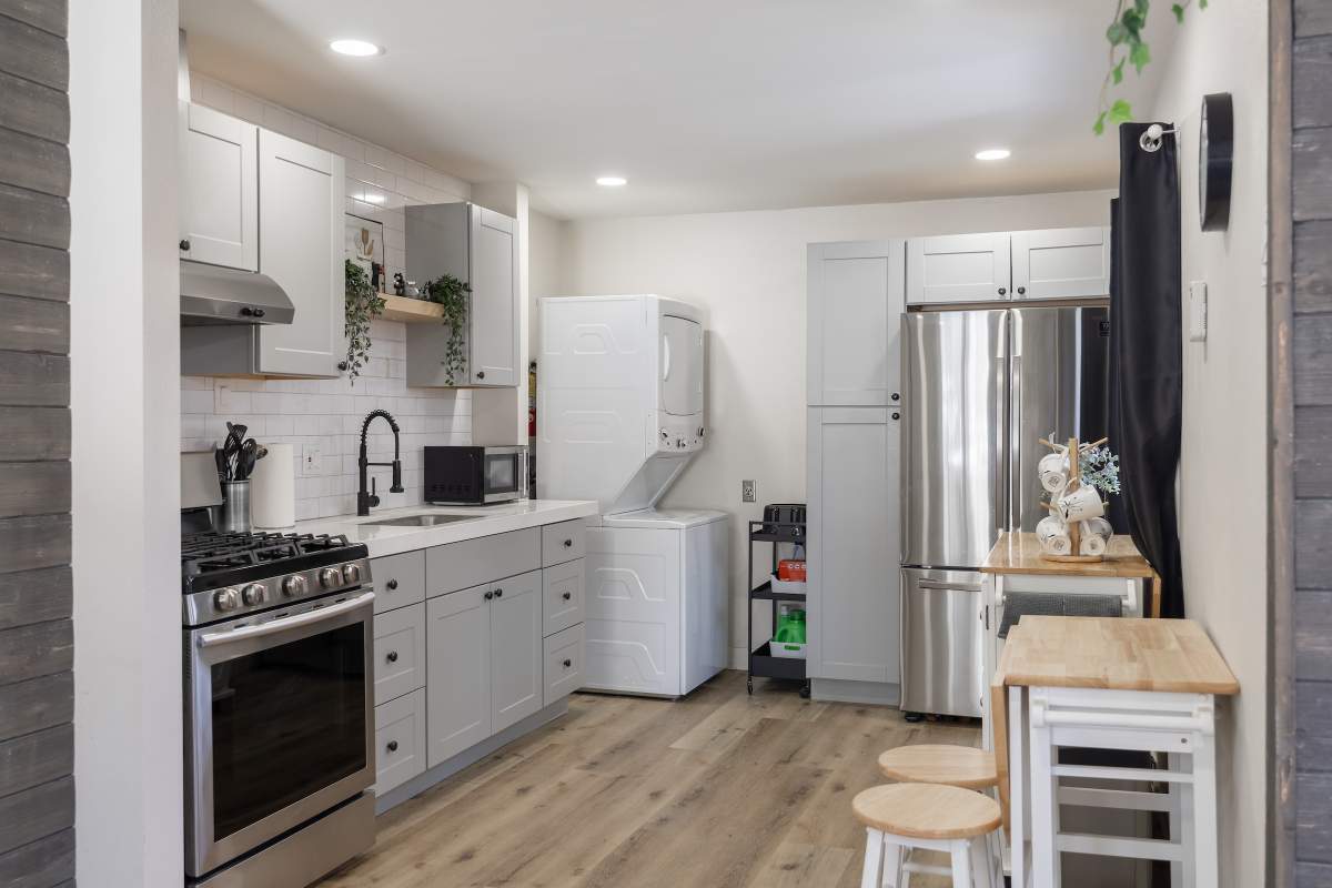 40110 Highland Rd 40110 Highland Rd