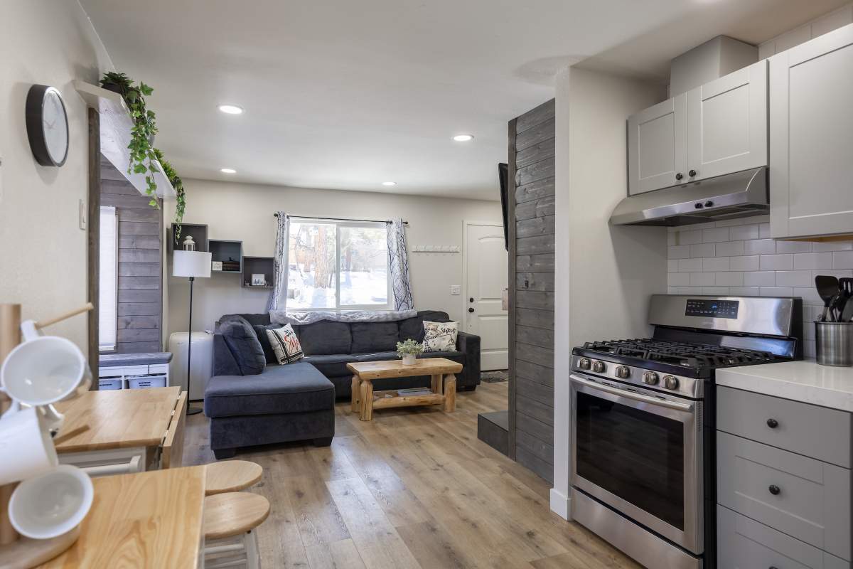 40110 Highland Rd 40110 Highland Rd