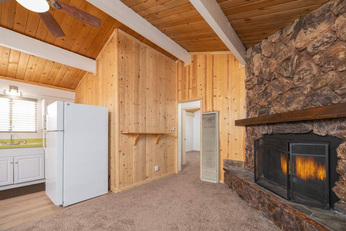 148 Spruce Ln 148 Spruce Ln