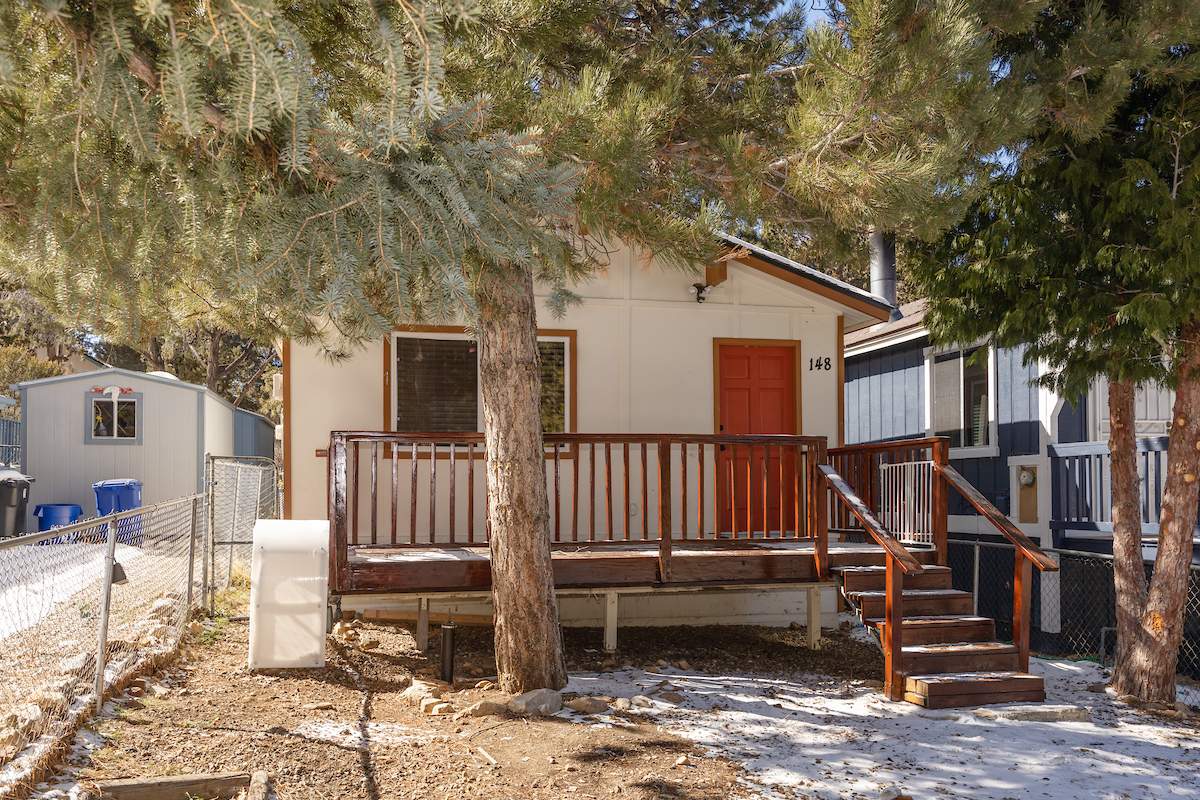 148 Spruce Ln 148 Spruce Ln