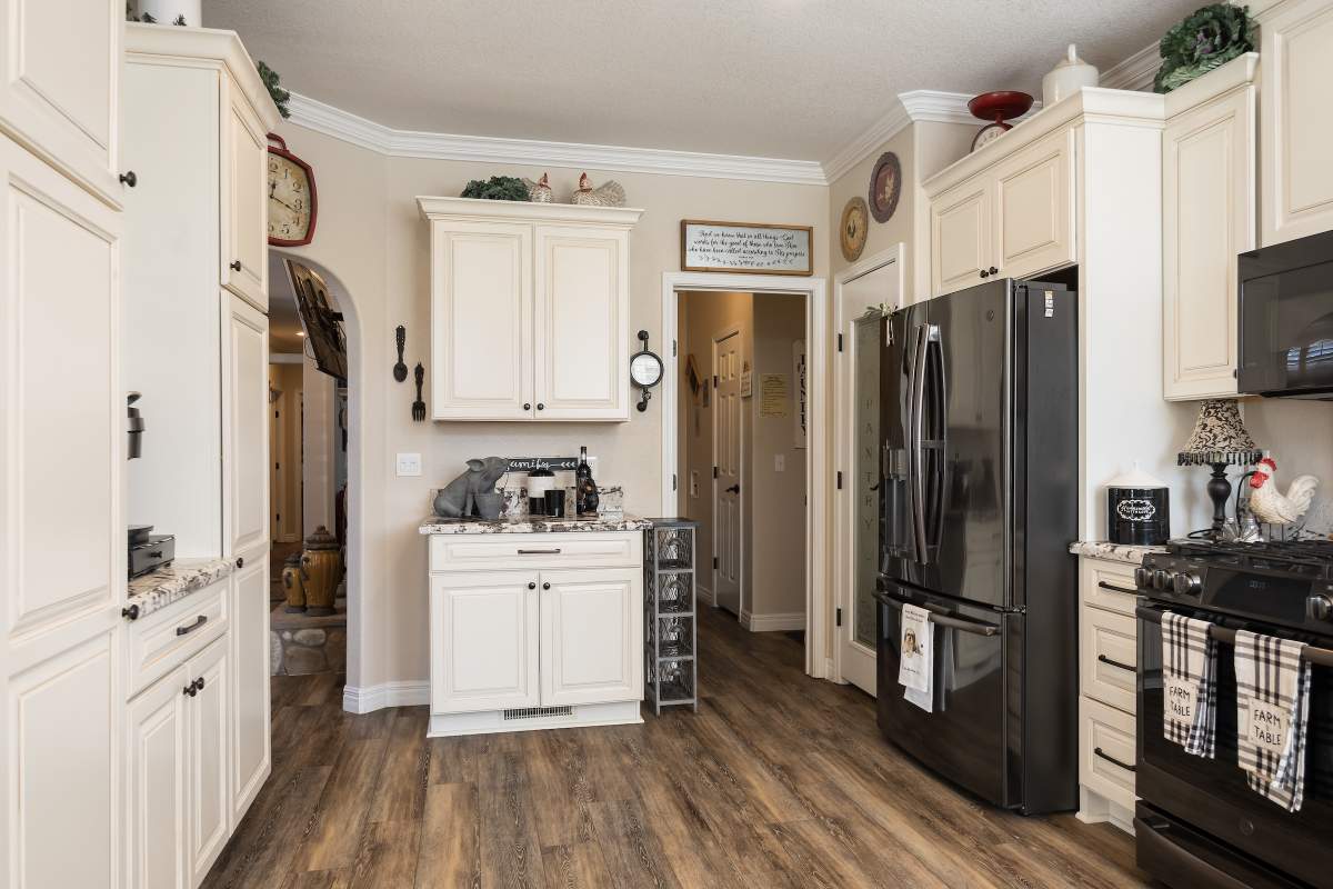 391 Montclair Drive #24 391 Montclair Drive #24