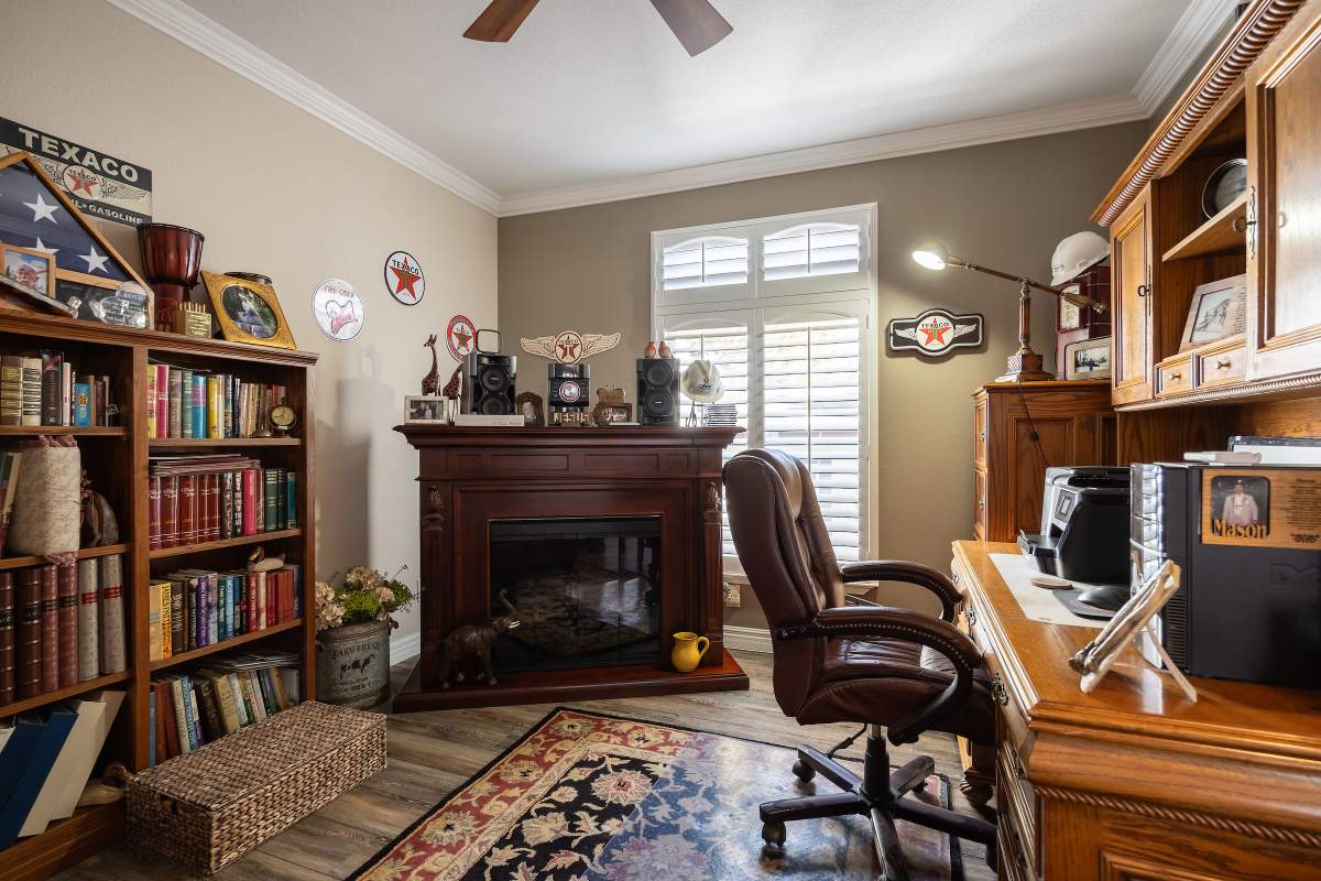 391 Montclair Drive #24 391 Montclair Drive #24