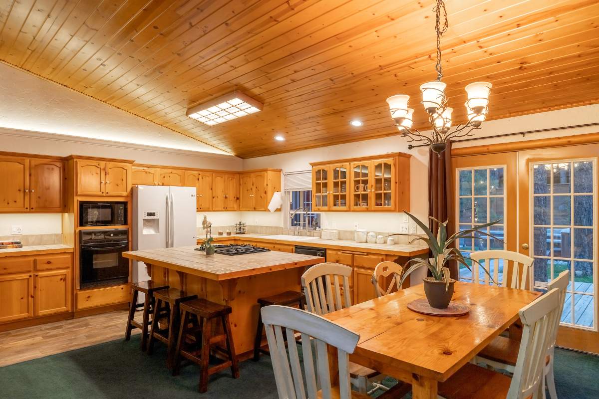 387 Oriole Dr 387 Oriole Dr