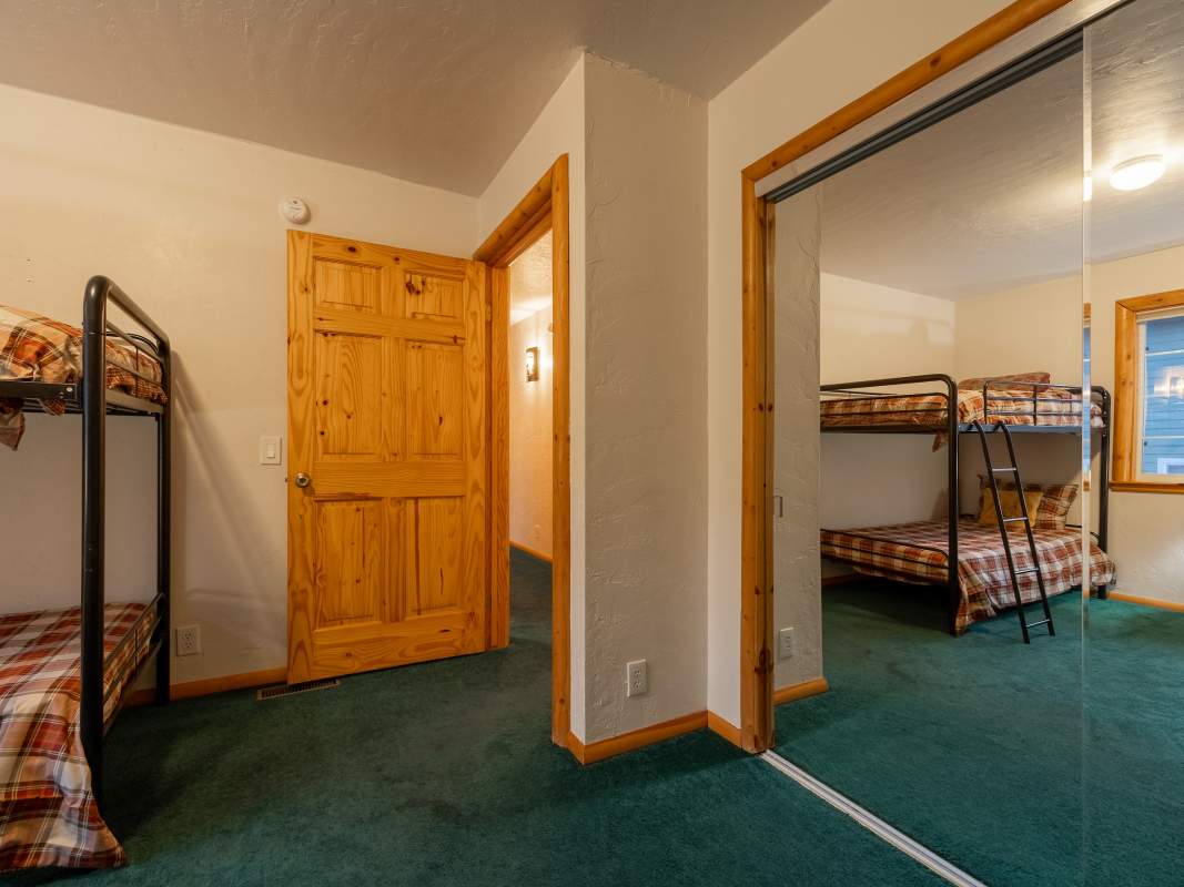 387 Oriole Dr 387 Oriole Dr