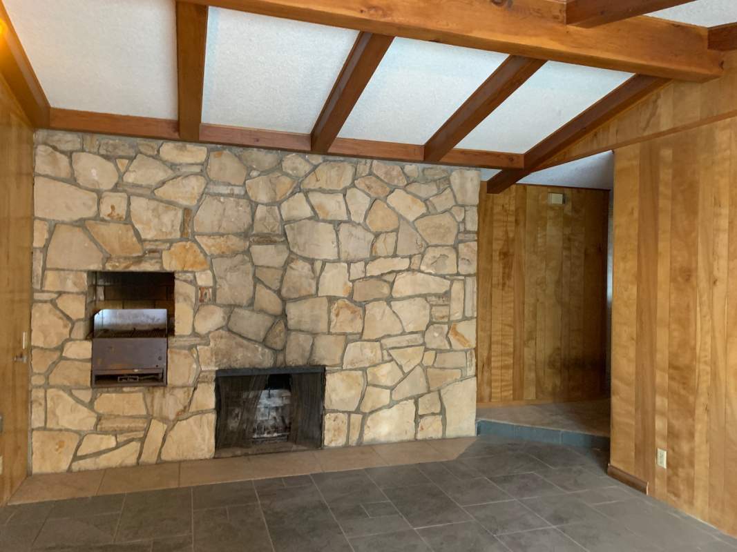 41648 Comstock Ln 41648 Comstock Ln