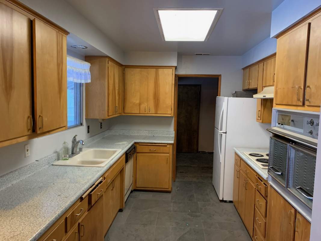 41648 Comstock Ln 41648 Comstock Ln