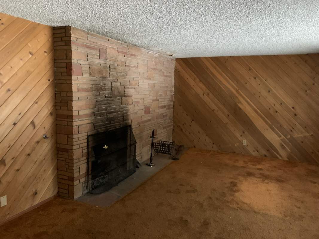 41648 Comstock Ln 41648 Comstock Ln