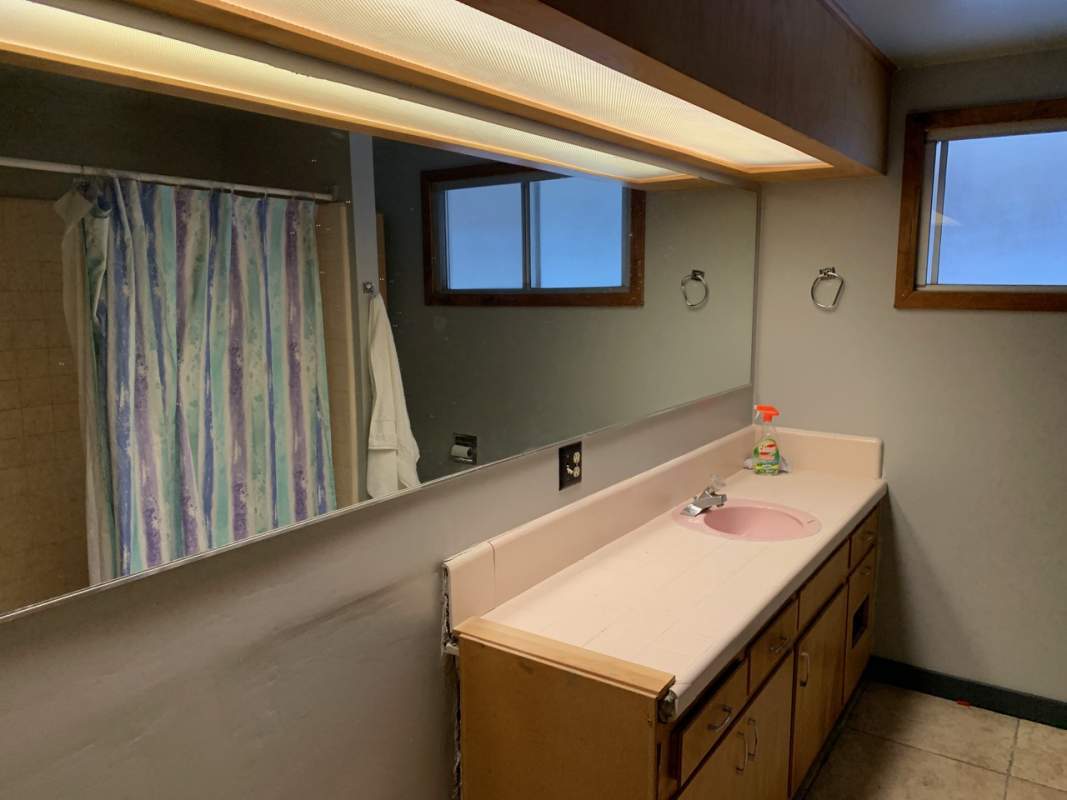 41648 Comstock Ln 41648 Comstock Ln