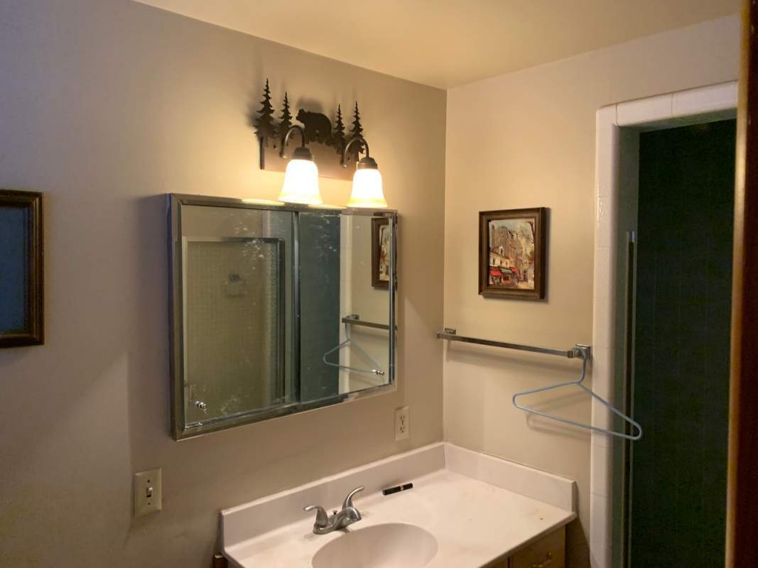 41648 Comstock Ln 41648 Comstock Ln