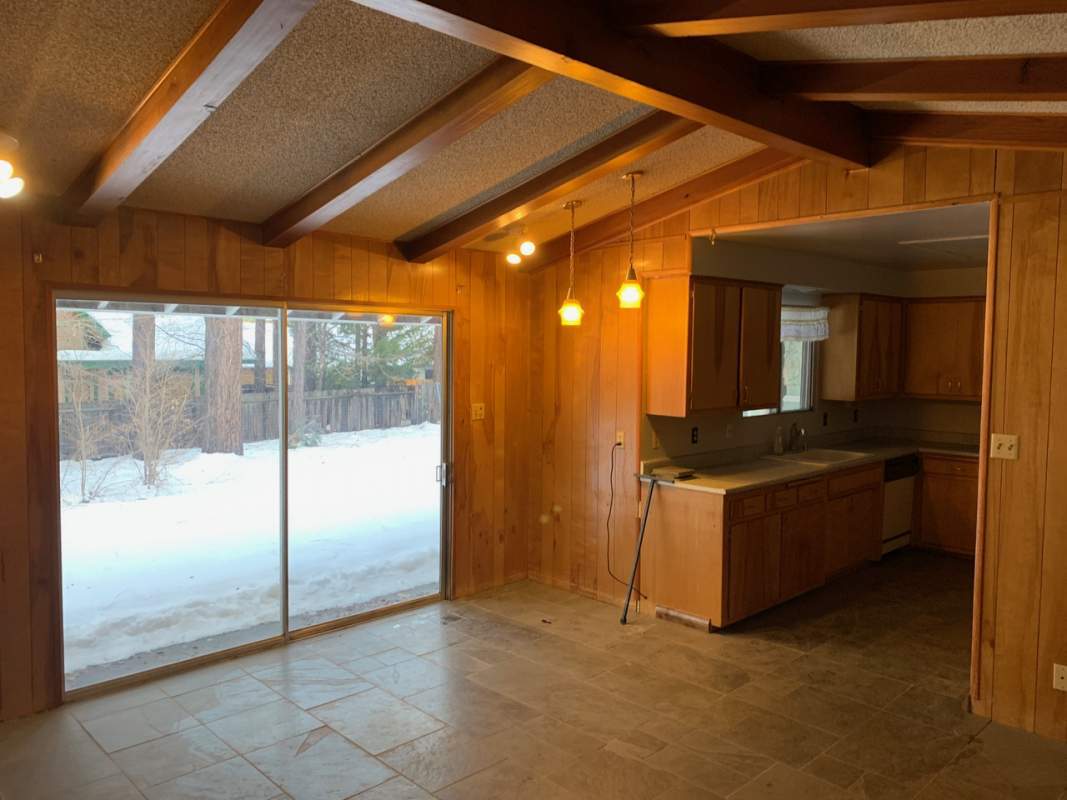 41648 Comstock Ln 41648 Comstock Ln