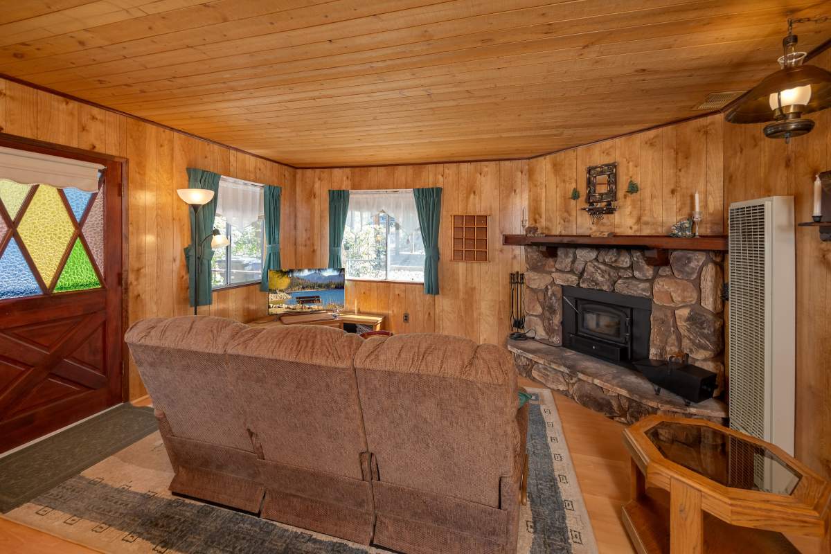 260 Highland Ln 260 Highland Ln