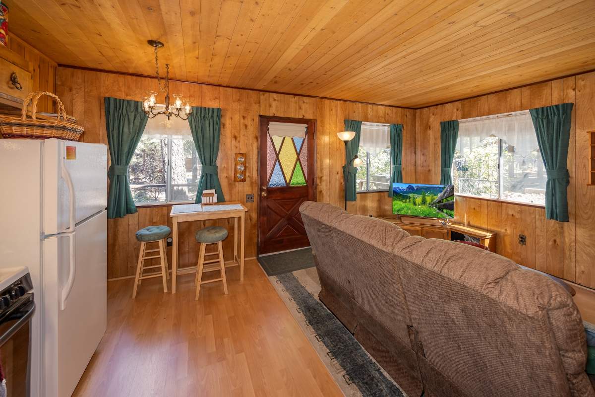 260 Highland Ln 260 Highland Ln