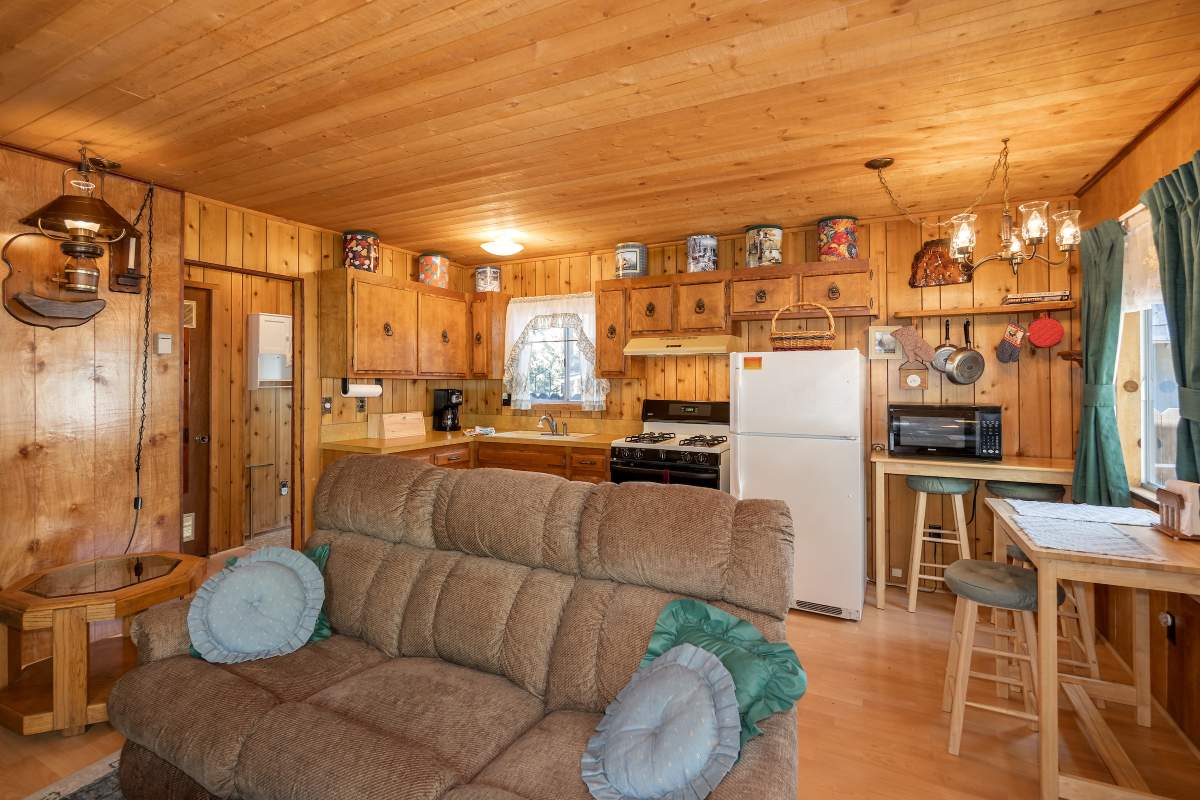 260 Highland Ln 260 Highland Ln