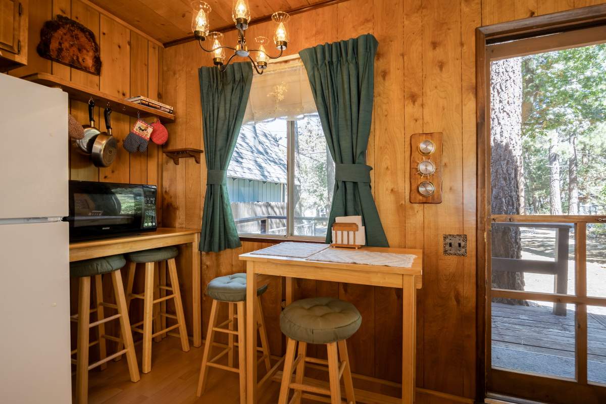 260 Highland Ln 260 Highland Ln