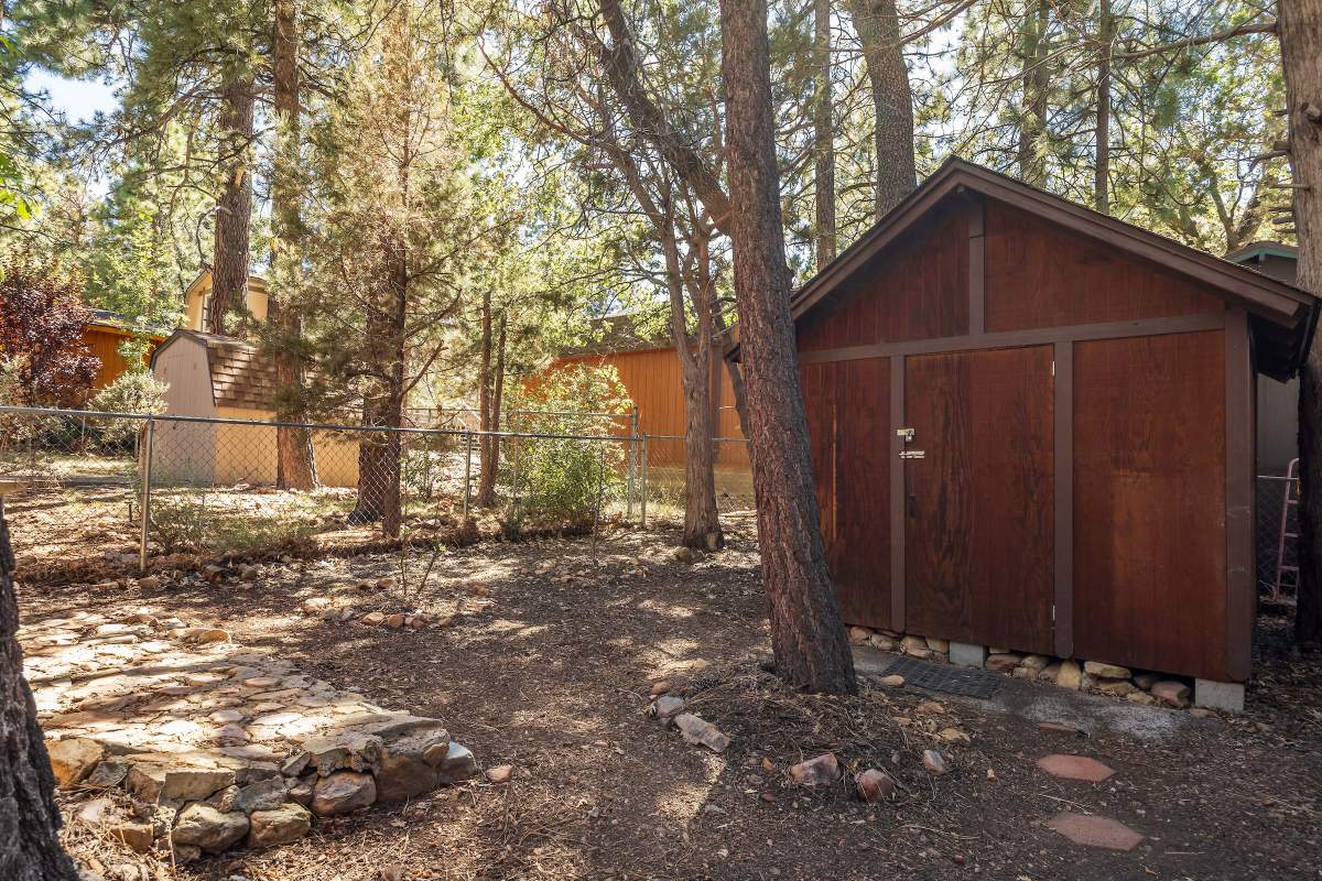 260 Highland Ln 260 Highland Ln