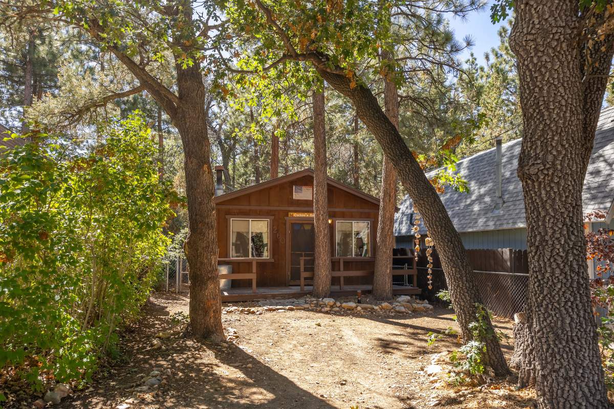 260 Highland Ln 260 Highland Ln