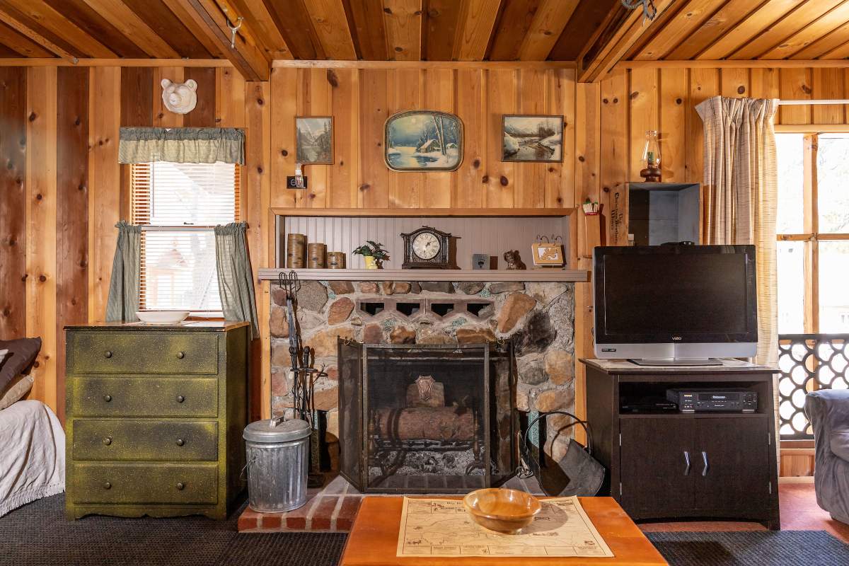 562 Wanita Ln 562 Wanita Ln