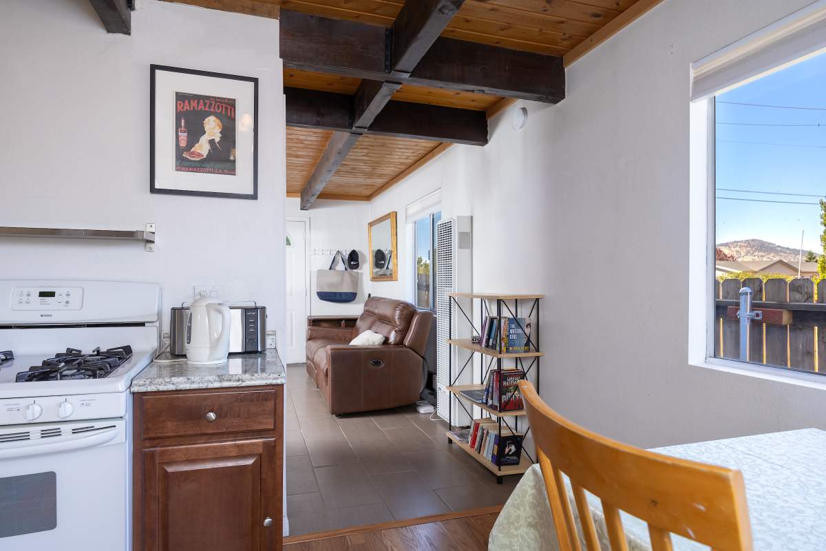 862 Spruce Ln 862 Spruce Ln