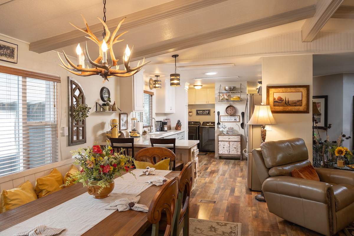 391 Montclair Dr #165 391 Montclair Dr #165