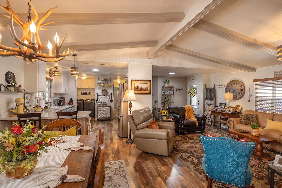 391 Montclair Dr #165 391 Montclair Dr #165