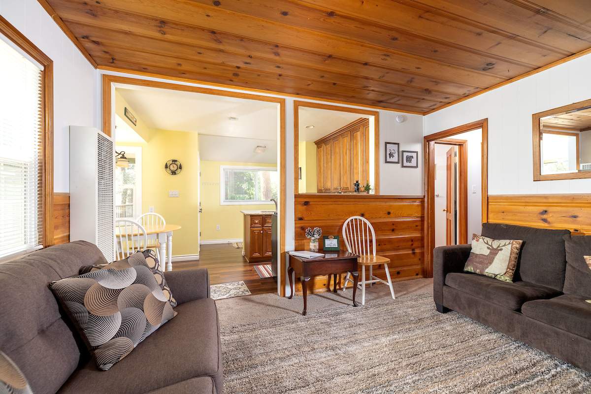 42769 Conifer Dr 42769 Conifer Dr