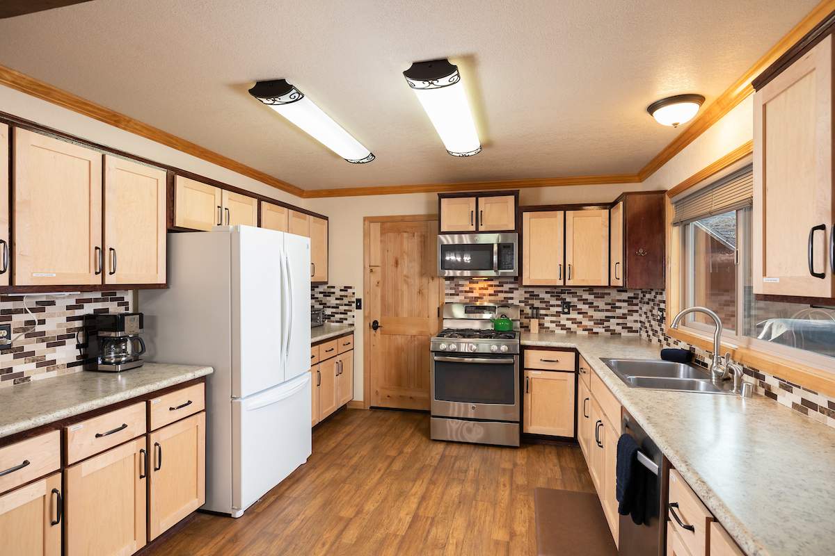 39212 Starview Ln 39212 Starview Ln