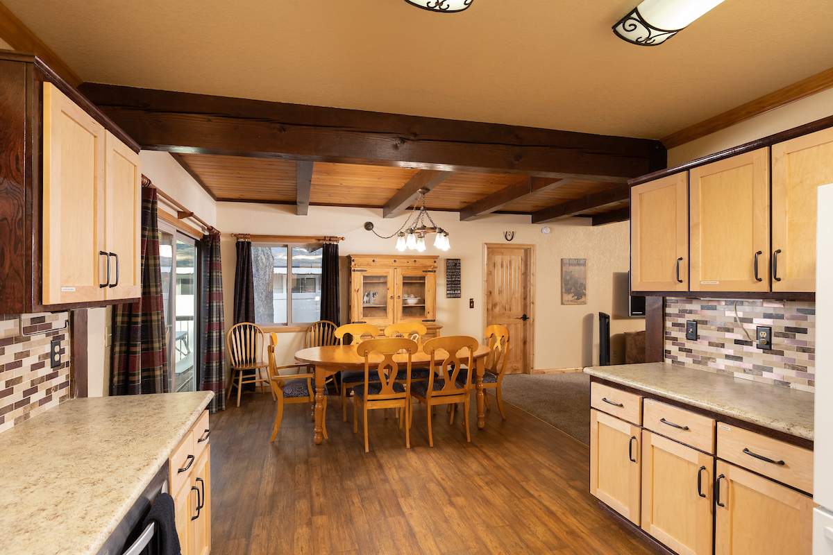 39212 Starview Ln 39212 Starview Ln