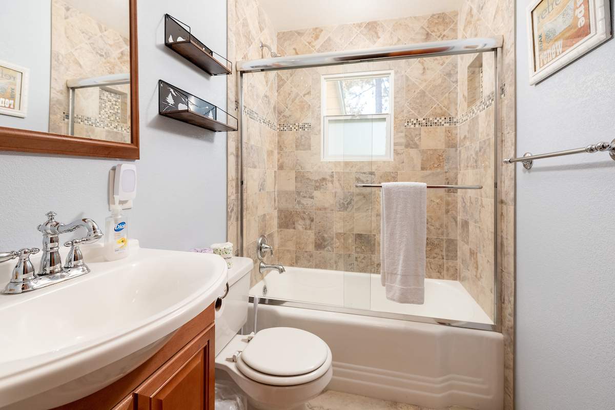 42769 Conifer Dr 42769 Conifer Dr