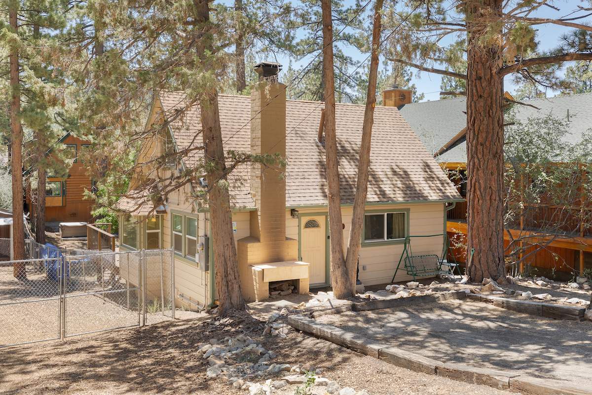 42769 Conifer Dr 42769 Conifer Dr