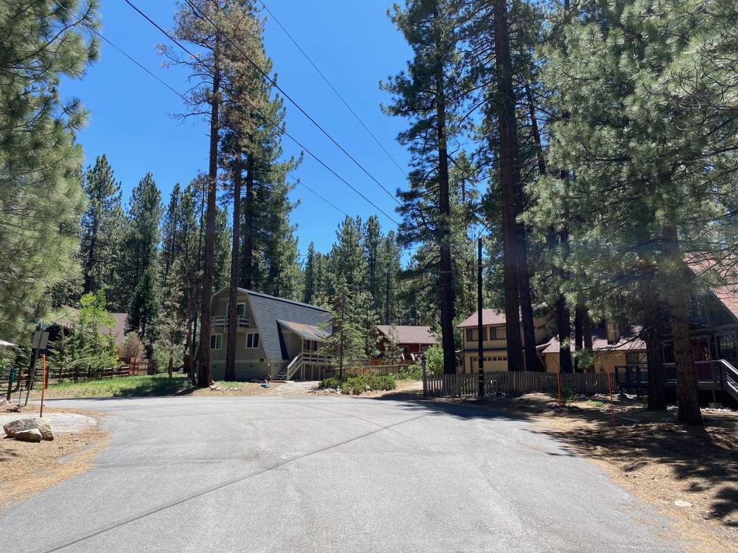 646 Ponderosa Dr 646 Ponderosa Dr