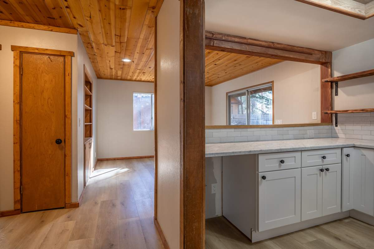 41603 Comstock Ln 41603 Comstock Ln