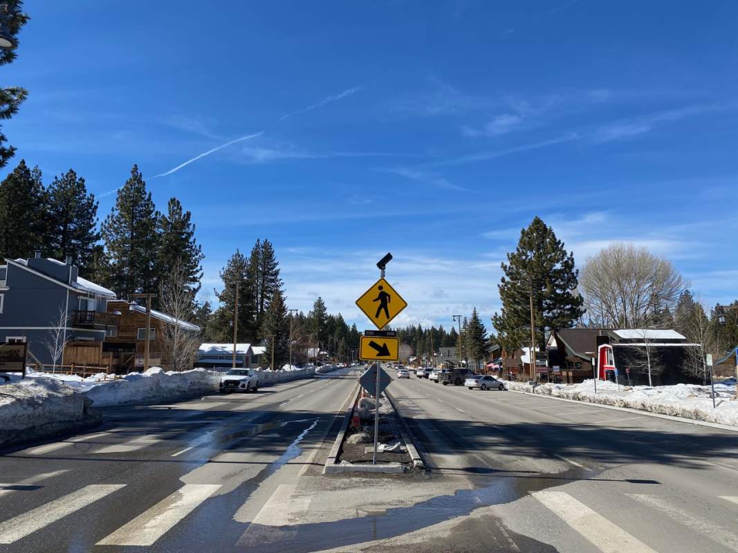 42689 Moonridge Rd 42689 Moonridge Rd