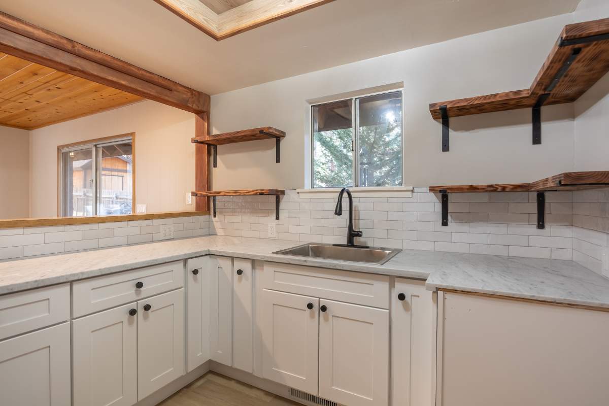 41603 Comstock Ln 41603 Comstock Ln