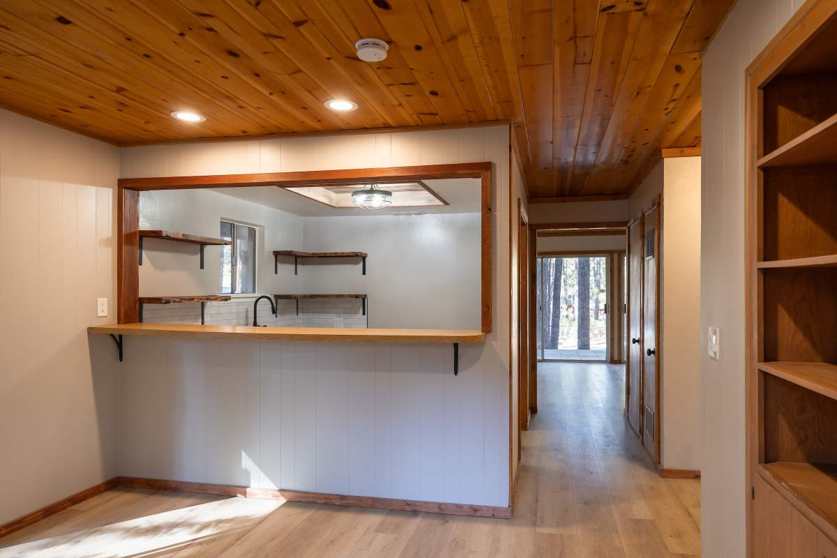 41603 Comstock Ln 41603 Comstock Ln