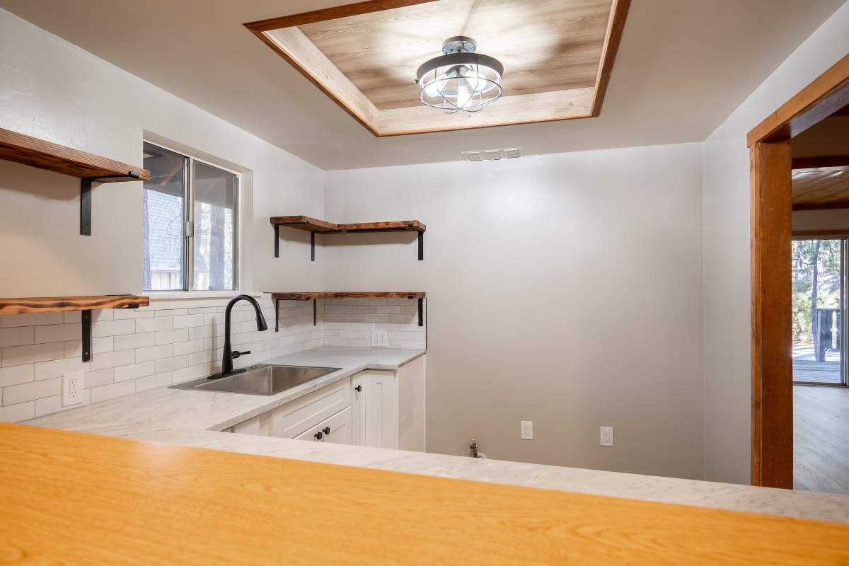 41603 Comstock Ln 41603 Comstock Ln