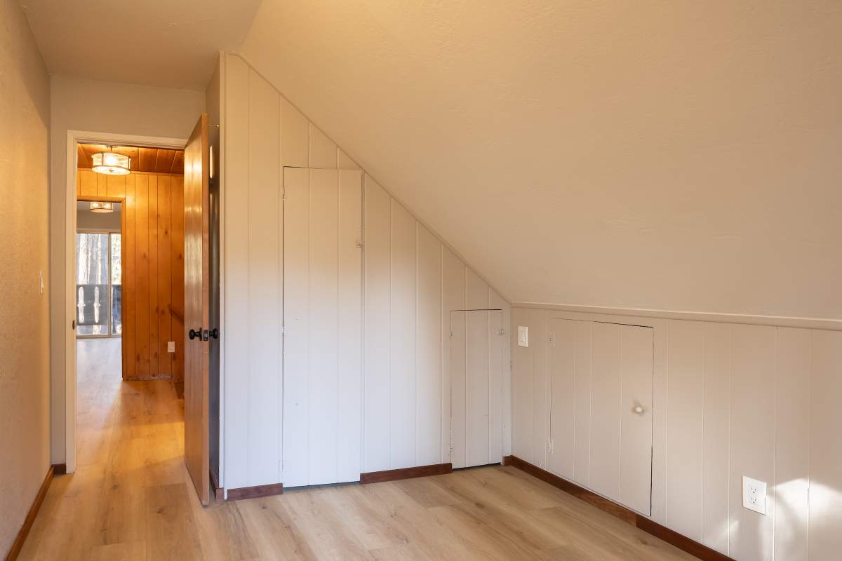 41603 Comstock Ln 41603 Comstock Ln