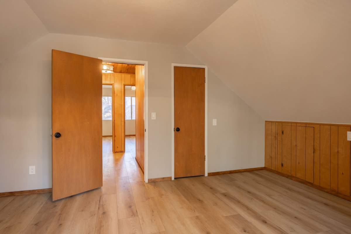 41603 Comstock Ln 41603 Comstock Ln