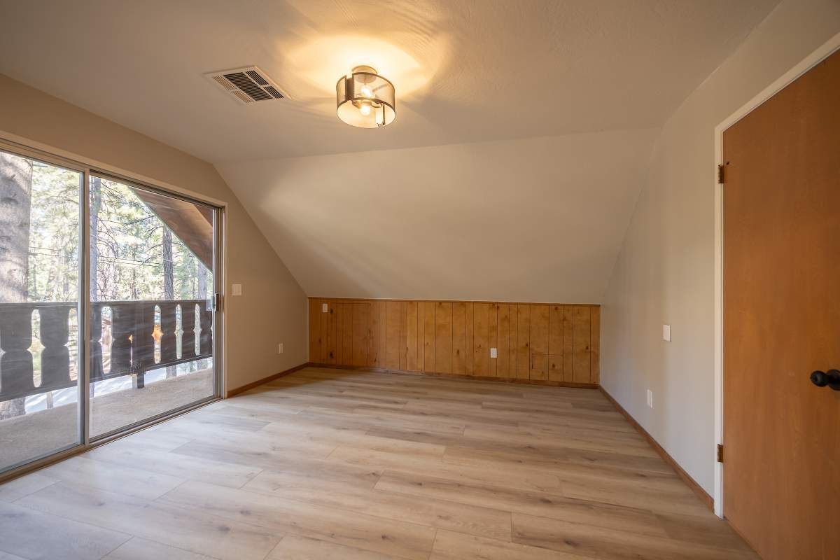 41603 Comstock Ln 41603 Comstock Ln